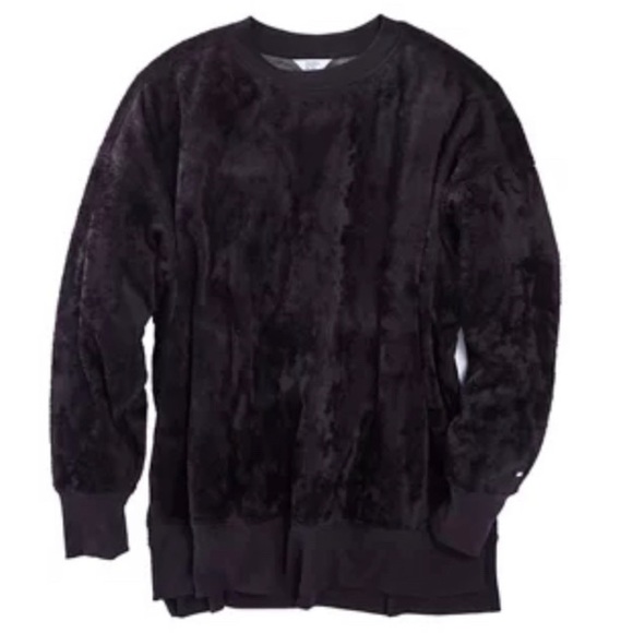 crown & ivy Tops - NWT Crown and Ivy Woobie Long Sleeve Sweeper